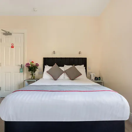 Oyo Minerva Newquay (Cornwall)