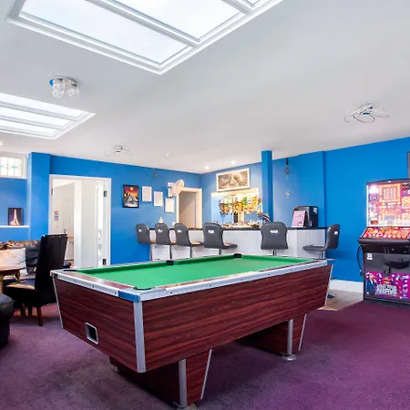 Oyo Minerva 3* Newquay (Cornwall)