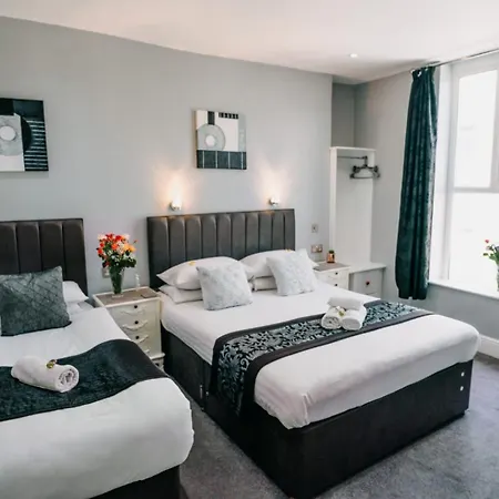 Hotel Oyo Minerva 3*